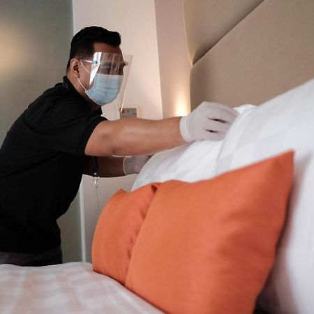 All Nite & Day Hotel Yogyakarta - Gejayan Екстер'єр фото