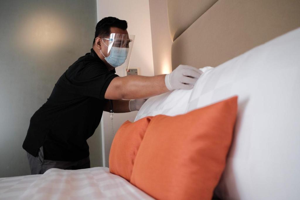 All Nite & Day Hotel Yogyakarta - Gejayan Екстер'єр фото