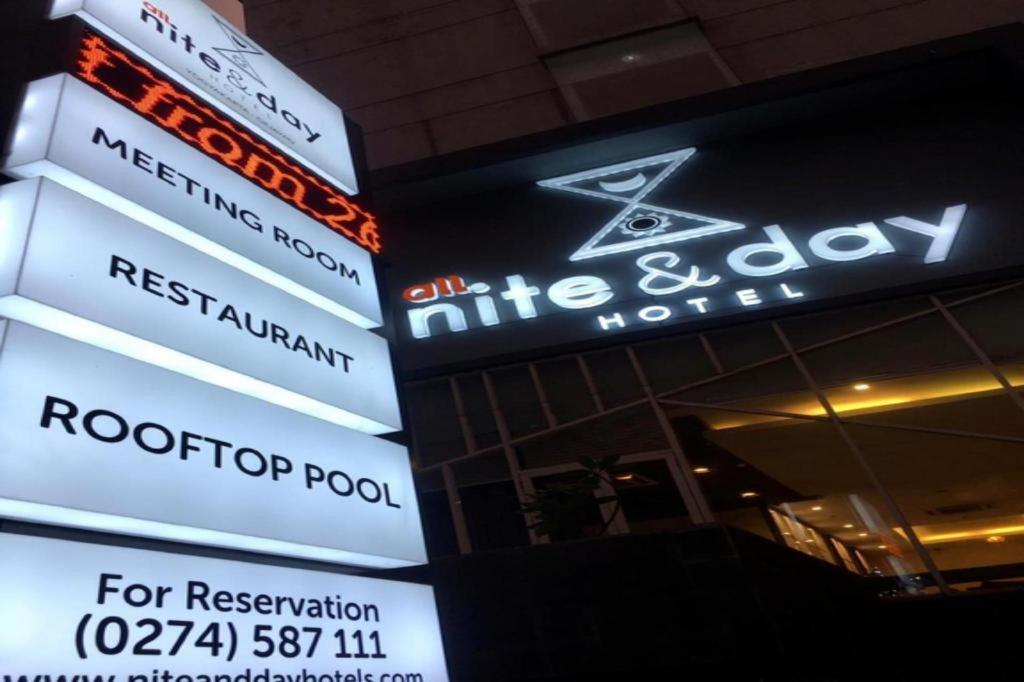 All Nite & Day Hotel Yogyakarta - Gejayan Екстер'єр фото